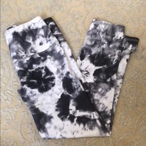 NOLI black and white yoga pants